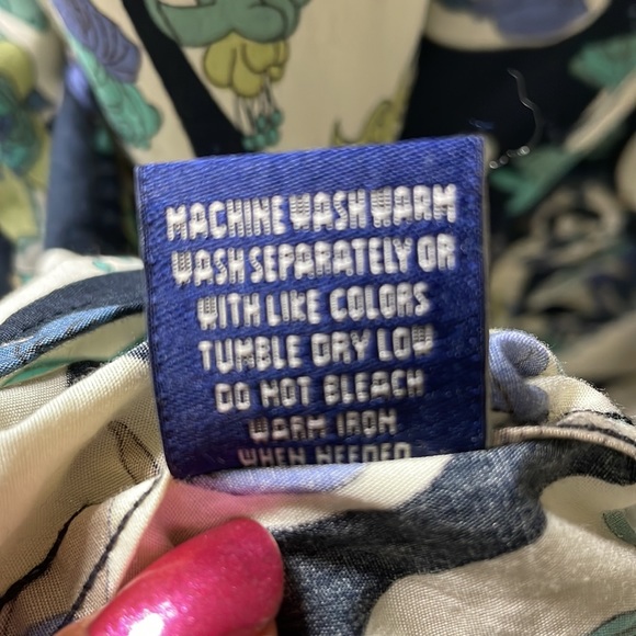 Robert Graham Button Down. New without Tags. Never worn - Picture 6 of 8